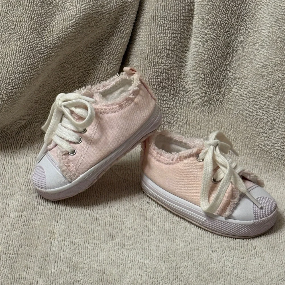 Canvas‎ Sneakers First Walker Shoes Pink White Laces Toddler Size 2
